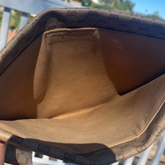 Vintage Gucci Web Clutch with gold hardware - Picture 3 of 3